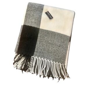 Elegant Black and White Checkered Scarf